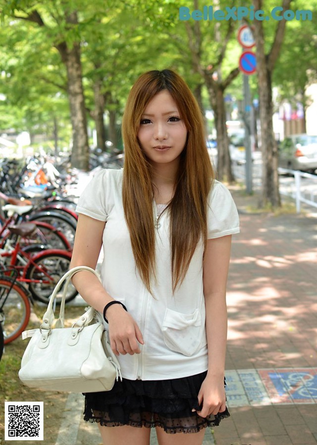 Mizuki Akiyoshi - Moms Handjob Gif No.77fcdb